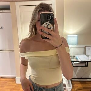 Off-Shoulder baby yellow top